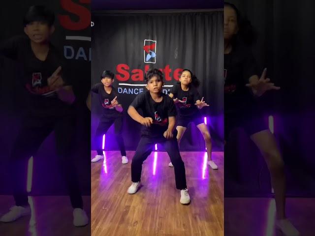 Gori Nache Re Na Gori Nache | Rajshthani Song | Salute Dance Academy | DanceMix | #gorinache