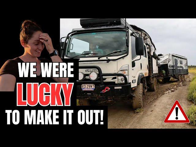 SLIPPERY WHEN WET - MURRAY RIVER FREE CAMPING WITH OFFROAD CARAVAN 4X4 EXTREME - TRAVEL AUSTRALIA