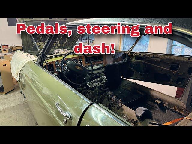 Pedals, Steering and Dash Going In! - Jaguar XJC Manual Restoration