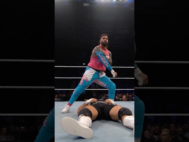 Jey Uso bringing out a classic at #WWENewcastle! 