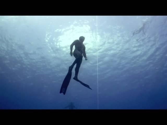 Freediving the Hilma Hooker wreck, Bonaire