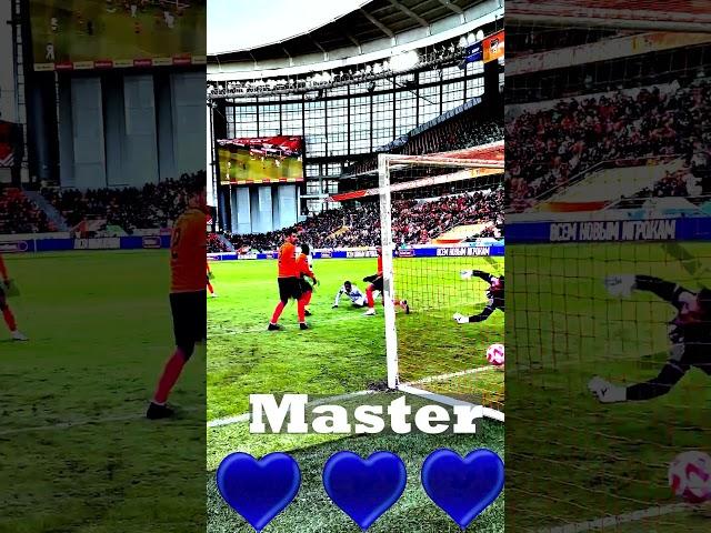 Прекрасный гол Дугласа головой в ворота Урала #взените #чемпионы #football #Сантос #футбол #зенит