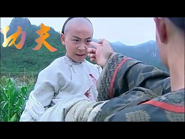 Kung-Fu-Film aus dem Jahr 2024! Der Jugendliche nutzt die Drachenklauentechnik, um Bösewichte zu bes