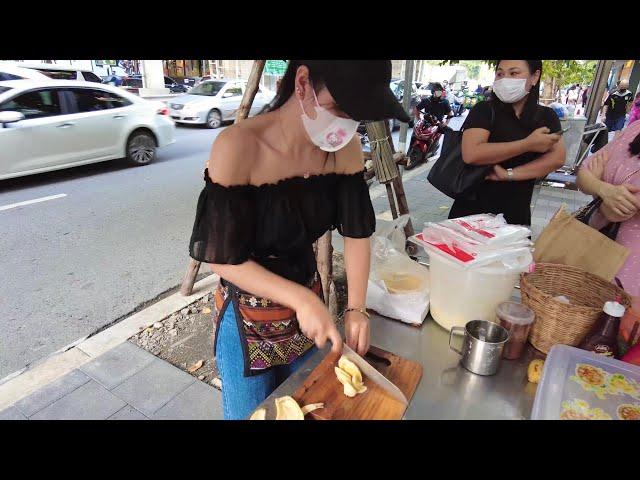 First Video Of Puy Roti Lady On Internet