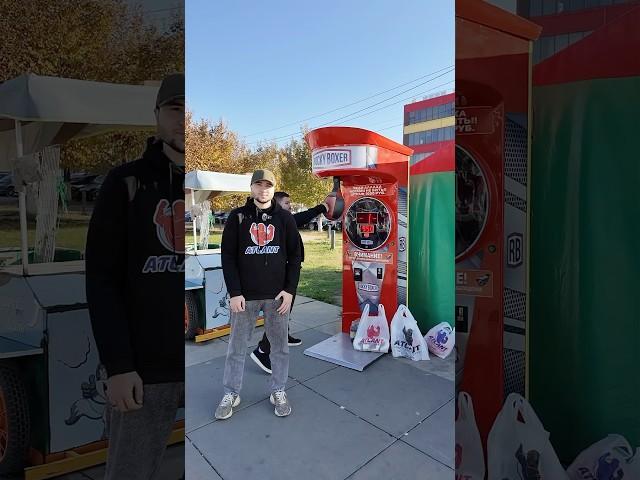У кого самый сильный удар в Чечне? #bugaev #чечня #грозный #бугаев #атлант