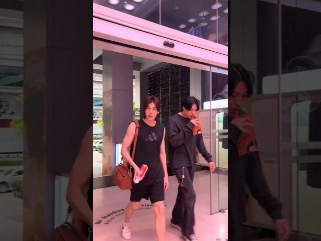 Phuwin w Sporty outfit #pondphuwin #ppnaravit #phuwintang #pondnaravit #phuwin #weareseries #gmmtv