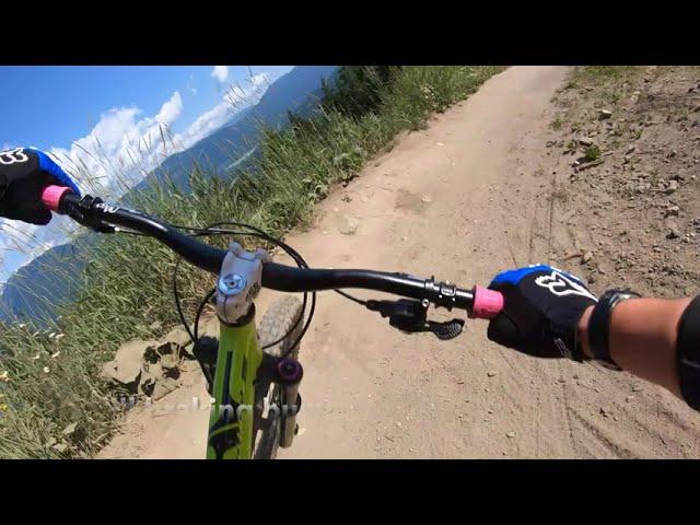 GETTING SKETCHY & CRASHING ON MY FIRST LAP OF THE SEASON UPPER CRANK IT UP @ WHISTLER  - 4K MTB POV