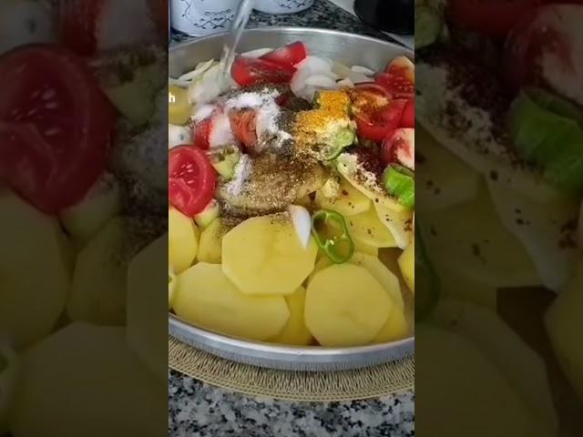 حلول وأسرار : صينية البطاطا بدون لحمة ولا دجاج
