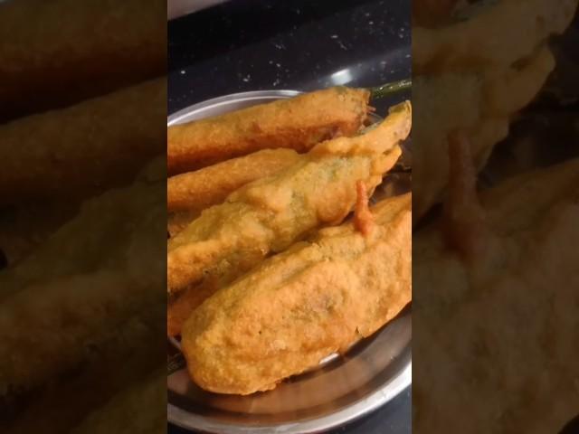 Mirchi ke pakode #super tasty #The flavour kitchen 