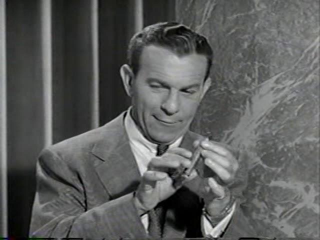 The George Burns and Gracie Allen Show - Episode 3:19, "Gracie on a Train/Murder"