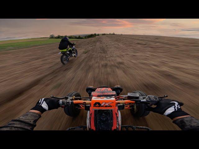 350 BANSHEE vs MOTOCROSS 