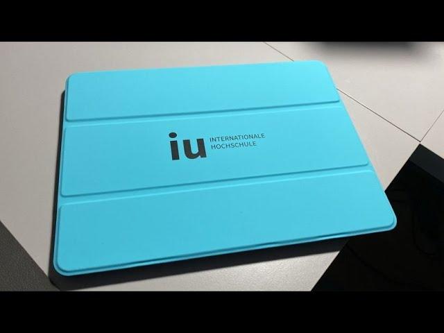 iPad der IU Internationale Hochschule für Fernstudium / Stand 2024