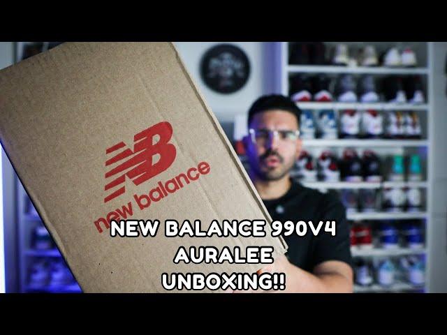 Unboxing The New Balance 990v4 x Auralee!