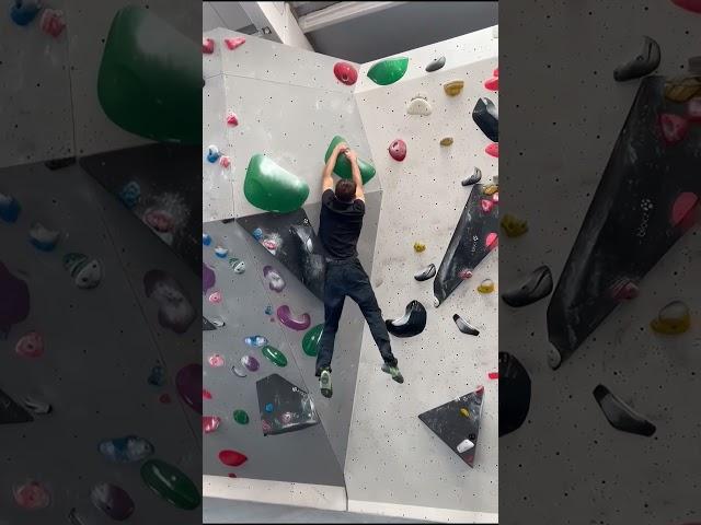 Watch this boulder problem get absolutely sorted 