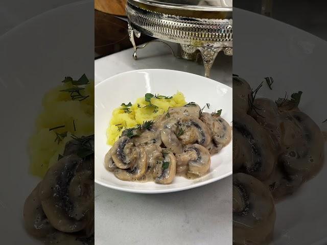 ВЕГАН ГРИБЫ ПО-СТРОГАНОВСКИ #постное #веган #веганство #постнаяеда #веганрецепт #пп #безмолока