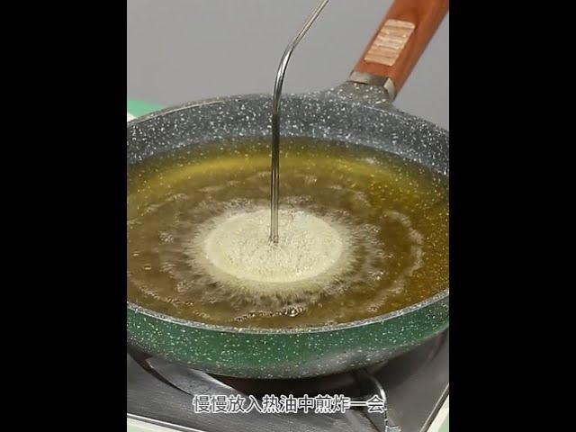 deep fried hollow ring | 油炸空心圈