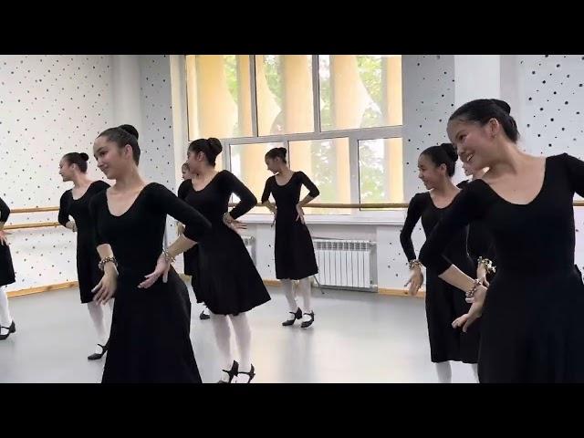 Хорезмский этюд. Педагог Машхура Толибовна