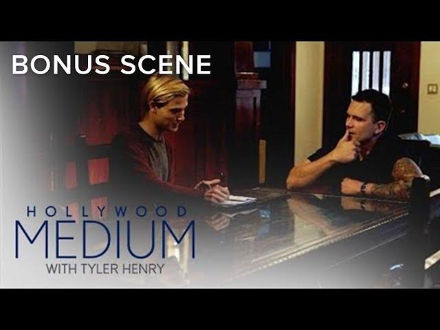 Tyler Henry Follows Up on Ashley Hamilton's Reading | Hollywood Medium with Tyler Henry | E!