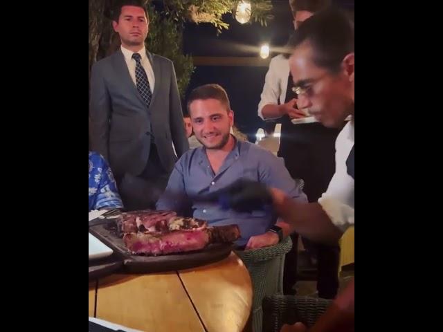 Nusret Gökçe ( Salt Bae ) Mykonos