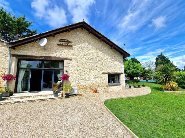 Stunning barn conversion for sale in the Lot-et-Garonne, France - Ref. BVI75110