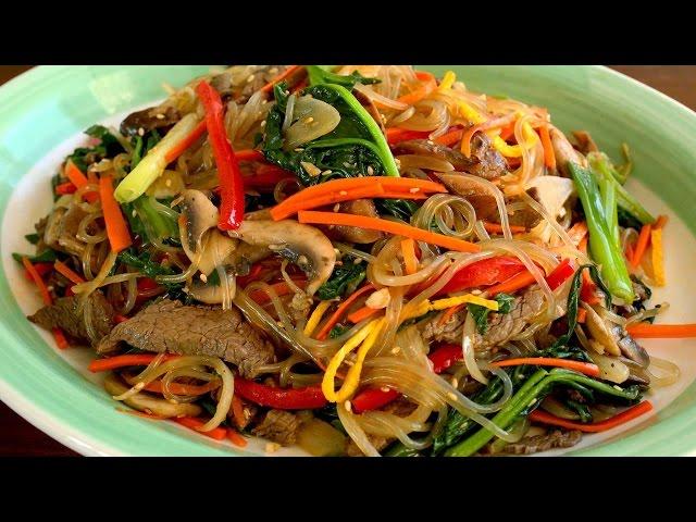 Japchae (Glass noodles stir-fried with vegetables: 잡채)