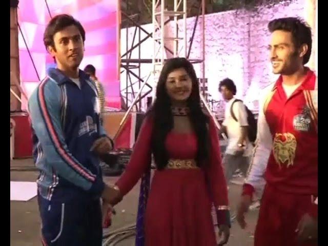 Stars of Zee TV's shows play cricket for Avni, Raj and Samarth  - Bollywood Country Videos