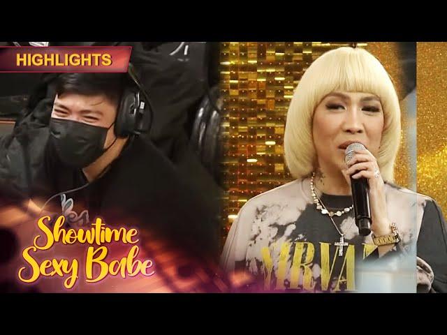 Vice Ganda notices how focused Pido is on Sexy Babe | It's Showtime Sexy Babe