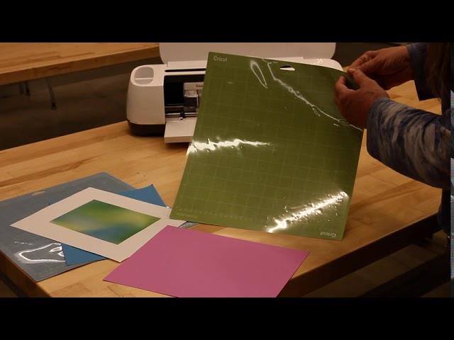 How to Load Paper on a Cricut Cut Mat