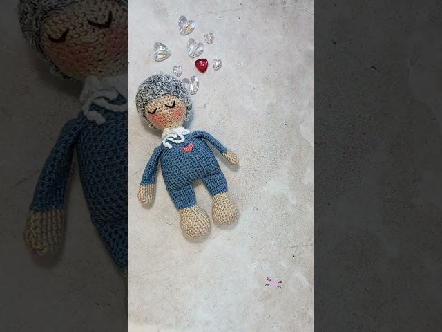 Маленькие ангелочки.  #детскиевещи #игрушки #мобиль #мамы #детки #вседлядетей #ручнаяработа #вязание