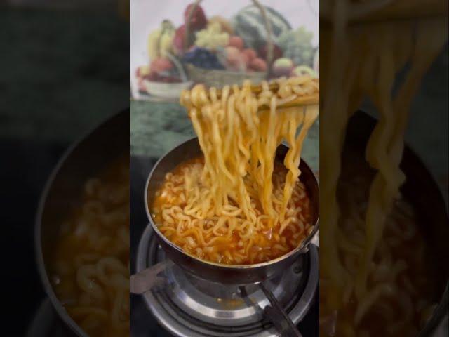 Buldak 2x Spicy Noodles ASMR #buldak #asmr #mukbang #eating#korean #koreanfood