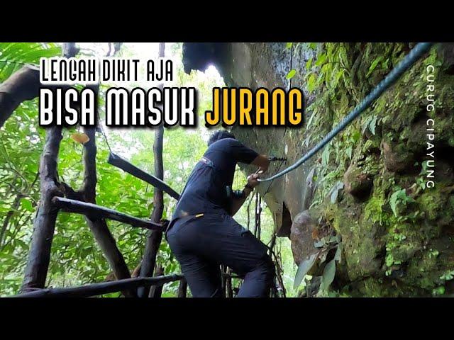 Curug Cipayung Kuningan | Jalurnya Harus Lewat Tebing dan Jurang | TRAVELING BEBAS 56