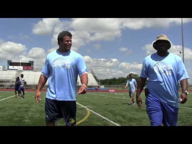 Mike Martin Helps at Ndamukong Suh Football Camp