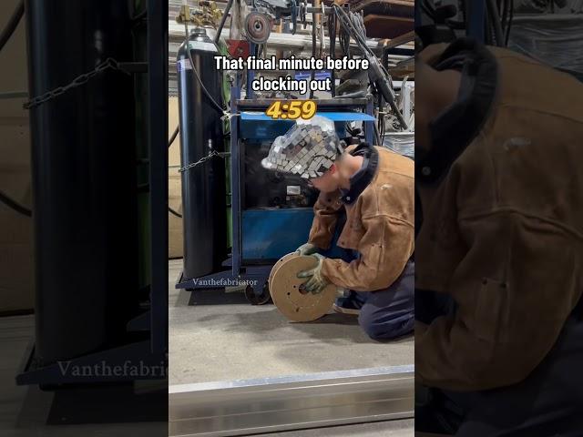 The last minute of work #welder