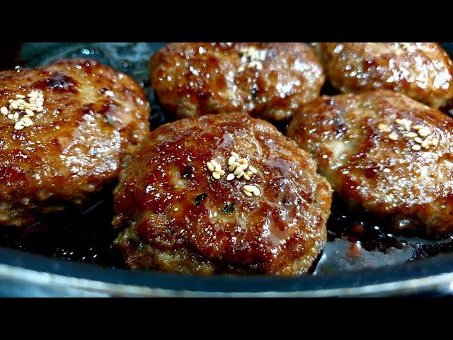 I made the chef's handmade grilled galbi patties that went crazy on the Internet. It tastes amazing