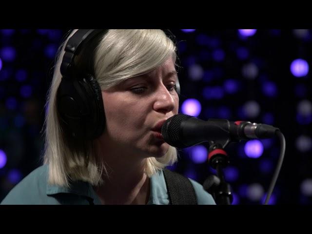 Alvvays - In Undertow (Live on KEXP)