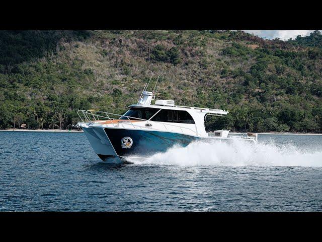 Roger's Craft -- 35ft / 10m x 3 5m catamaran boat sea trail video