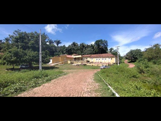 CASARÃO ANTIGO E UMA CAPELA NA ENTRADA DA CIDADE DE SÃO JOÃO DO ARRAIAL PI