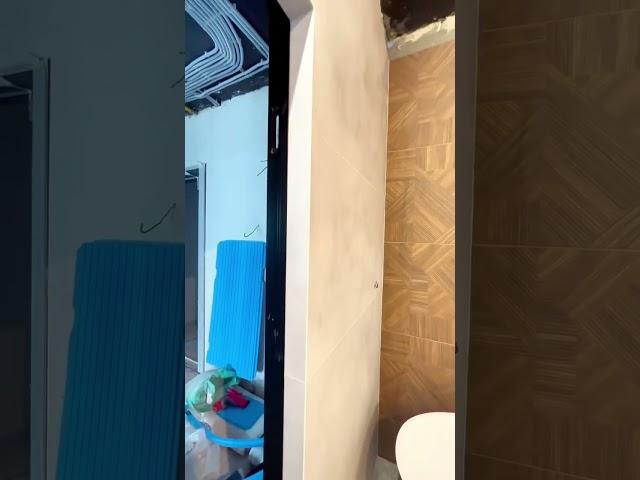 Эпоксидная затирка на внешние углы #batumi #tiler #batumigeorgia #interiordesign #ремонтвбатуми
