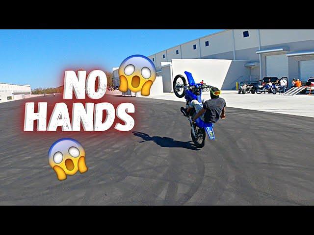 NO HANDS WHEELIE ON YZ 125 | Mr2Moto