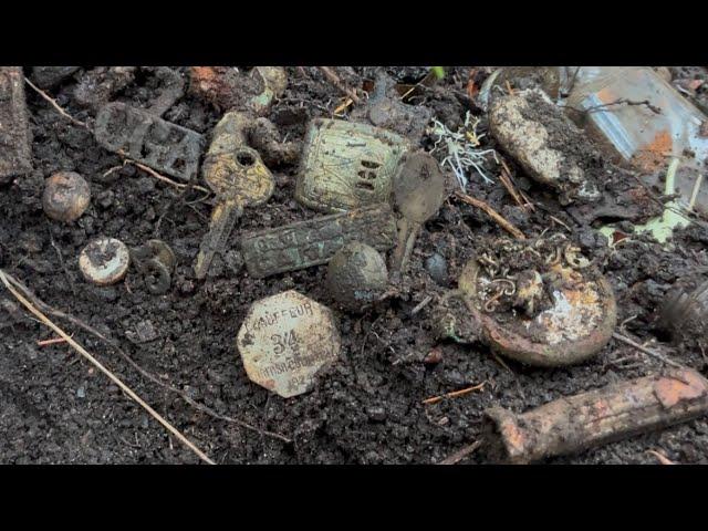 Christmas Special ! Digging WWI Military Relics ! Best Day Ever !