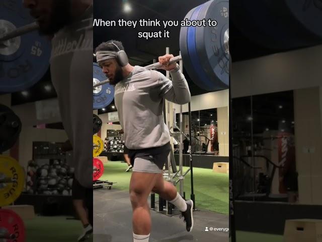 Squat or split squat ?