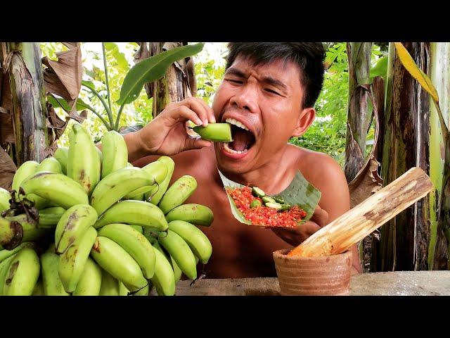 Eating Banana Green with spicy chili & lemon | Boy Tapang️