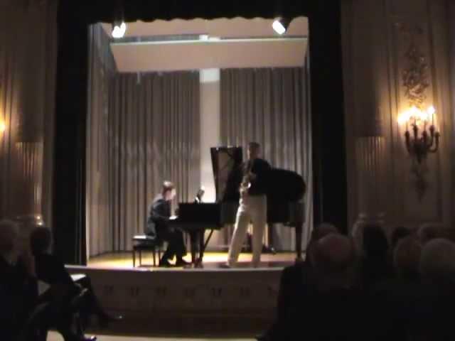 Alexey Sokolov plays classical duet with clarinet