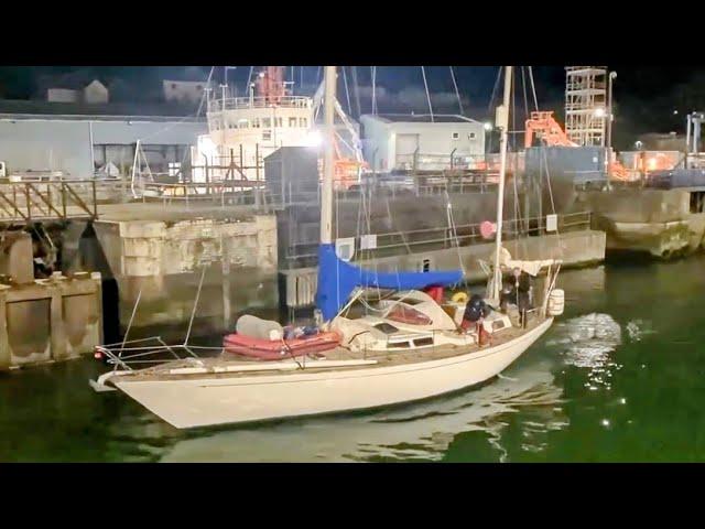 #135 - SAILING HOME LEG 5 - A dark start and a dark ending.  Milford to Pwllheli