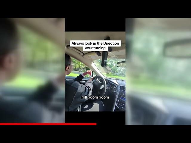 Student driver learns how to make right turns drivers education #DrivingInstructor #DrivingLessons