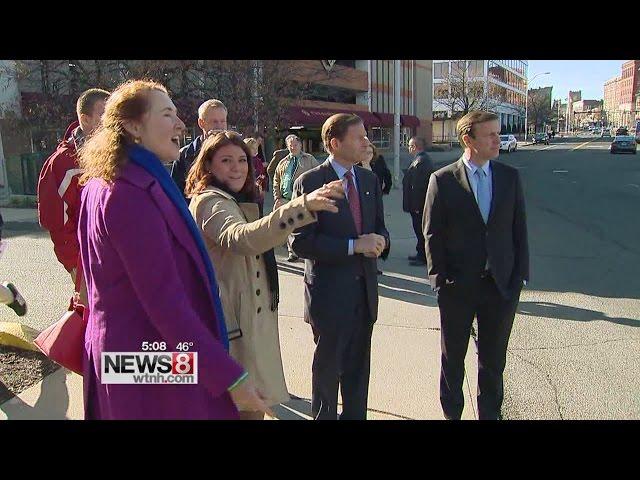 Conn. Democrats ready for infrastructure fight with Trump