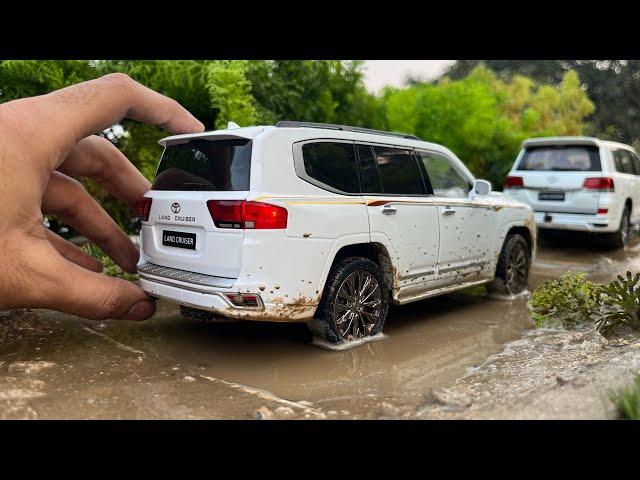 Unboxing Toyota Land Cruiser LC300 1:18 Scale | Off roading | Diecast Model Car