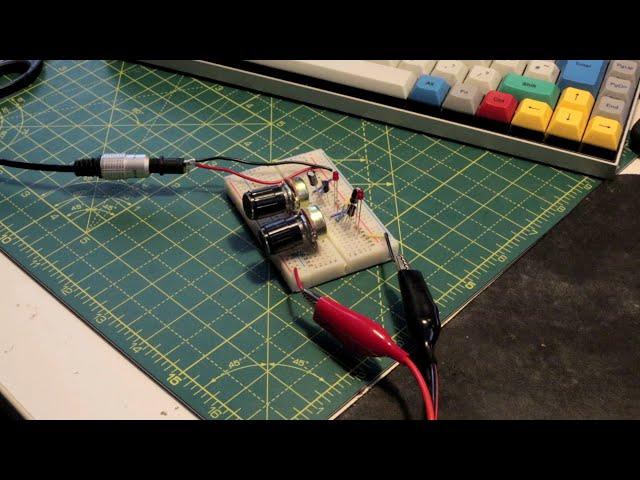 Dual Reverse Avalanche Oscillator
