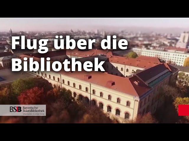 Das Bibliotheksgebäude von oben