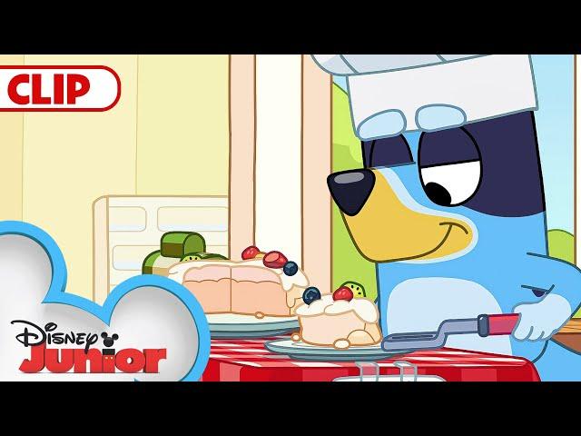 Bluey Season 3 Episode 17 "Pavlova" Episode Clip | @disneyjr  | @BlueyOfficialChannel​